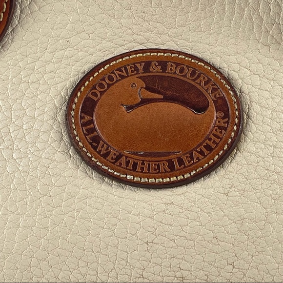 Vintage Dooney & Bourke All Weather Hand bag - Picture 2 of 13